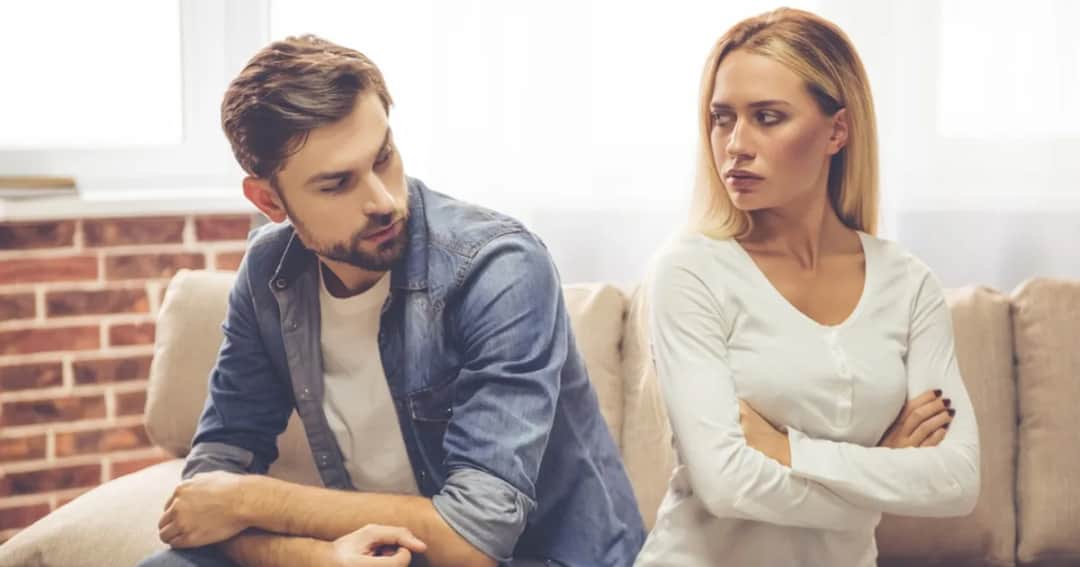 Czego nie robić w związku – unikaj tych błędów, by nie stracić miłości