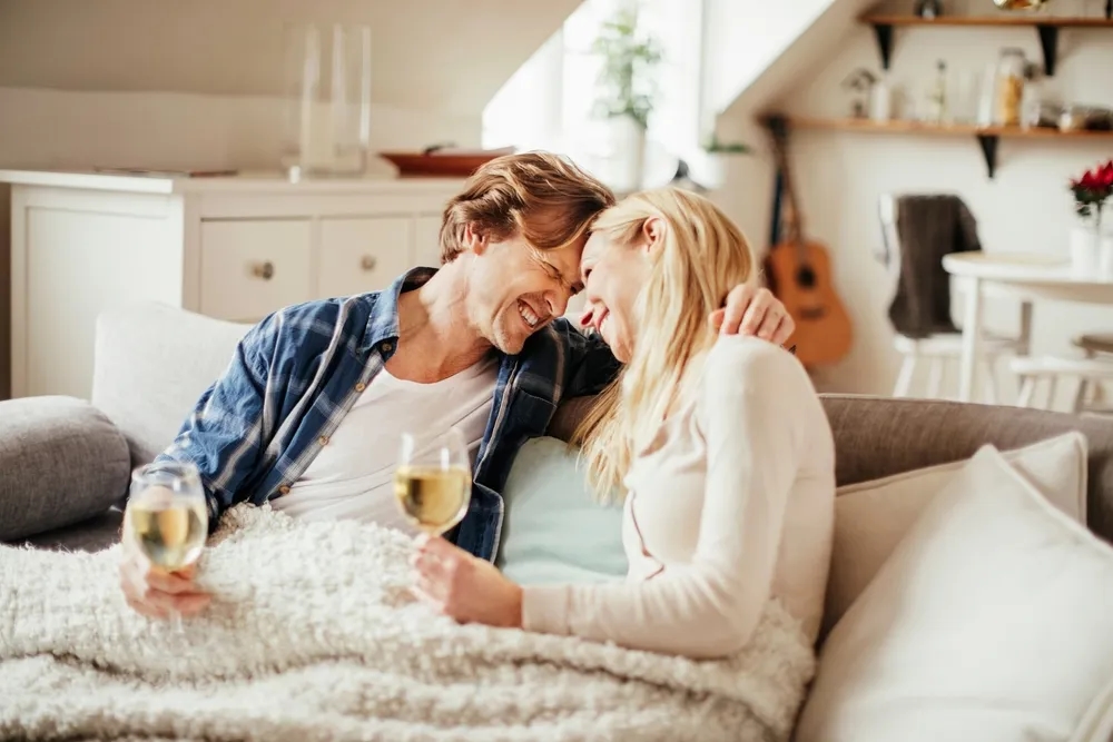 Jak traktować kobietę w związku, aby zbudować silną relację?